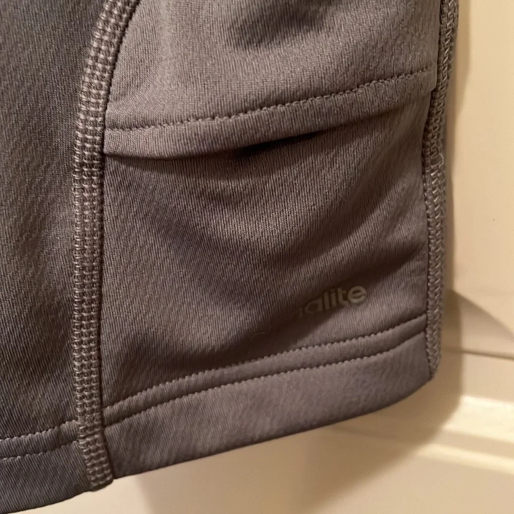 𝅺MENS or Womens Adidas Athletic Shirt
